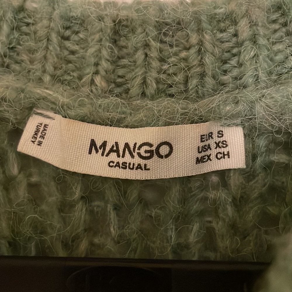 Cute sweater - Picture 3 of 5